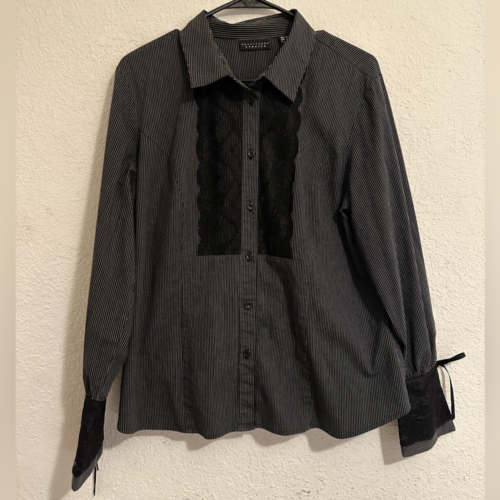 Button down with lace detailing